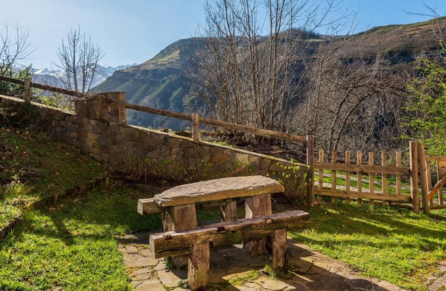 RURAL MOUNTAIN COMPLEX