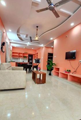 RUSHITHA HOMESTAY - NEAR To ALIPIRI- FREE WIFI - FAMILY STAY ONLY - ANDROID TV - DOOR SERVICE