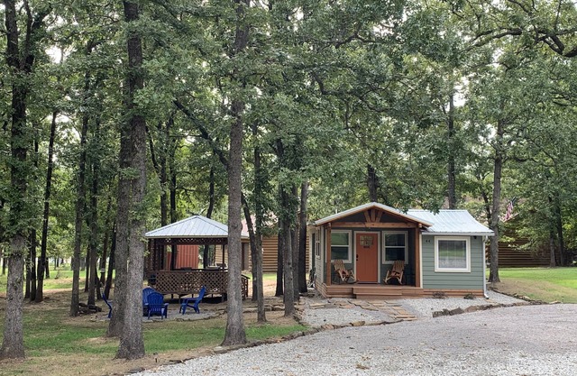 Rustic - In the Trees - Near Hiking, Water & Beach - Neighborhood Boat Ramp