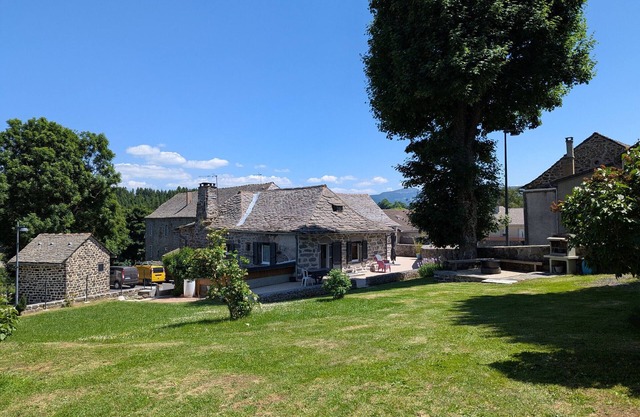 Rustic stay near Estables and Puy-en-Velay