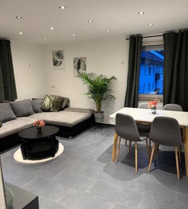 S&P Home Stilvolles 3-Zimmer-Apartment in zentraler Lage, Komfort & Entspannung garantiert! 2 Stock