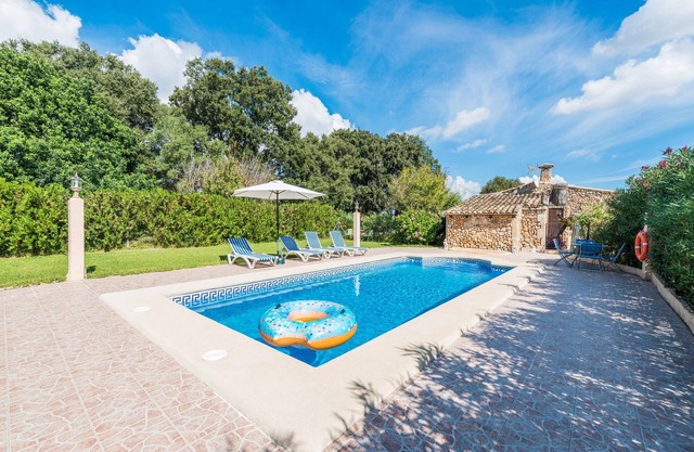 SA FIGUERA BLANCA - Great traditional villa with private pool in inland Majorca.