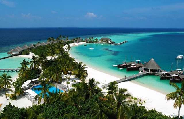 Safari Island Resort