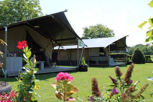 Safaritent met privé sanitair