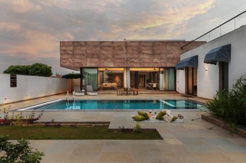 SaffronStays Ambika Farms