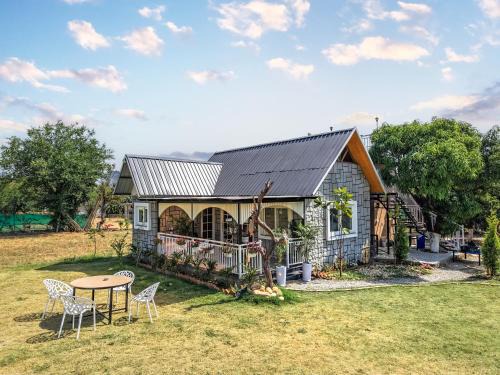 SaffronStays Cardamom Cottage