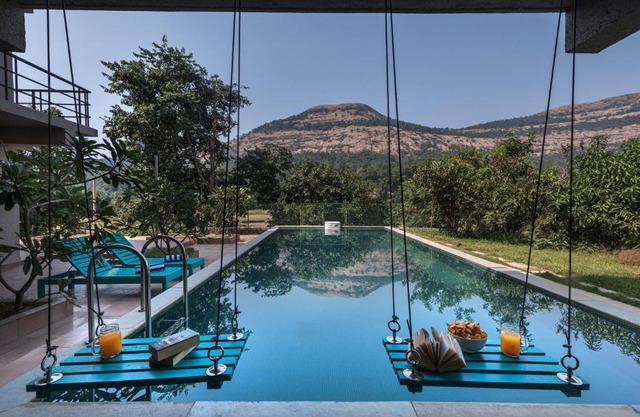 SaffronStays Mountain Aer, Karjat