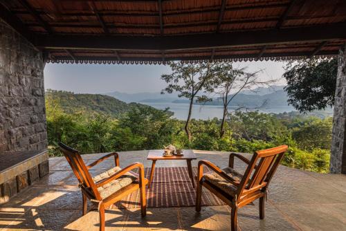 SaffronStays Sunkissed - 2 Bedroom Infinity Pool Villa in Mulshi