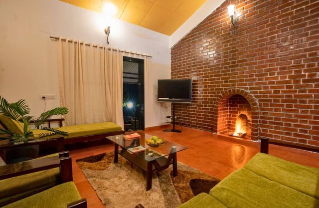 Sage & Stone by Ebony Stays – Hilltop Villa with Valley Views in Panchgani