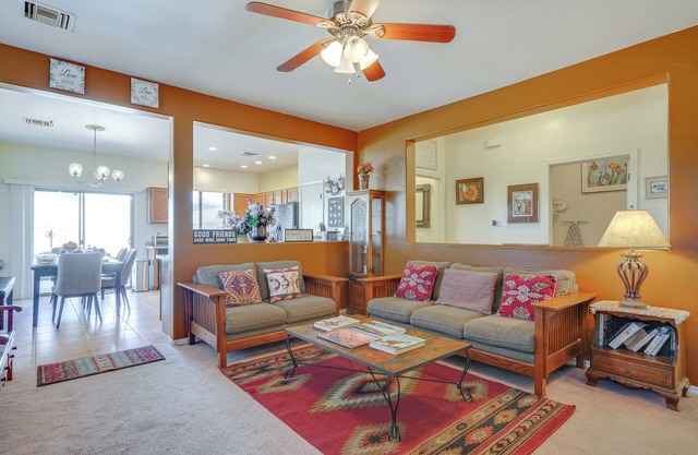 Sahuarita Retreat w/Grill ~ 24 Mi to Tucson!