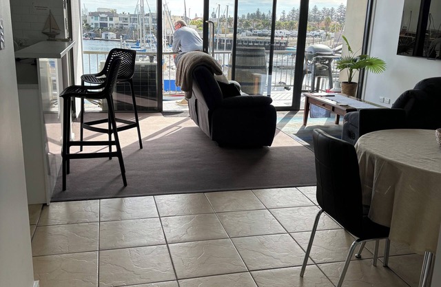 Sailies’s Retreat.nMarina Location.nWatch the sunset, boats and dolphins 🐬