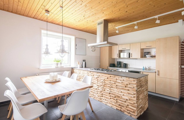 Sailing boat vacation apartment - exclusive, spacious and modern furnishings