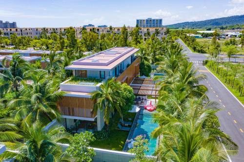 Sailing Pool Villas & Resort Phu Quoc
