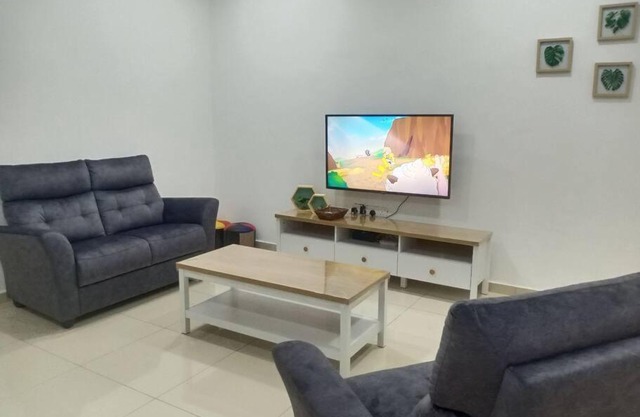 Sakura homestay 5 bedrooms - Spring Lopeng 14 pax