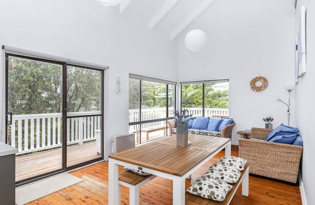 Salt And Pepper in Mollymook