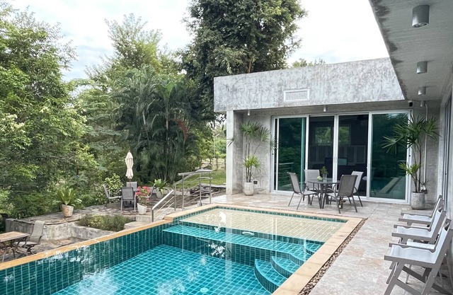 Saltwater Pool Villa - FREE Motorbike - Mae Rim - Two Bed