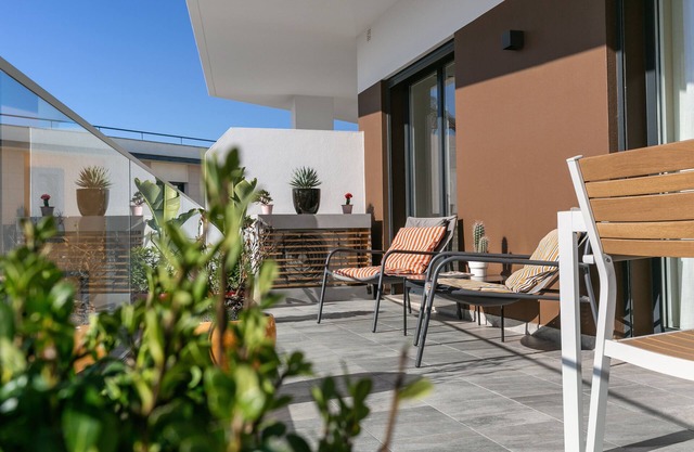 Salty Soul - Modern Flat with a shared pool