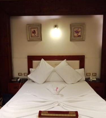 Salvatore Room with Breakfast-Ras El Bar