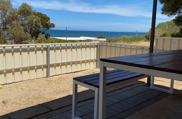 Samuels Shack in Rogue’s Point. With sea views, dog friendly & free Wifi