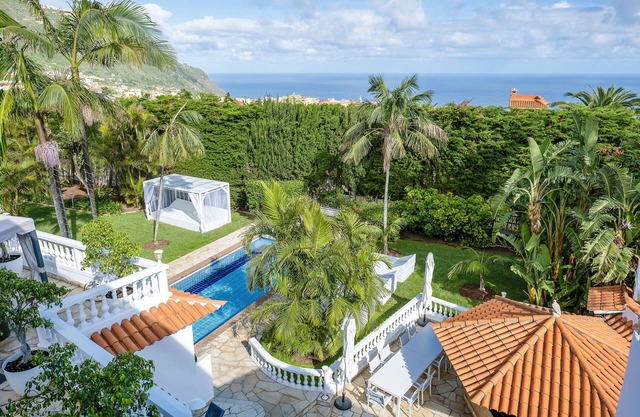 San Benito. Vivienda de lujo con Piscina Privada