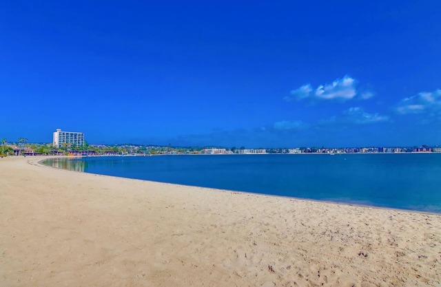 San Diego Beach Home/Mission Beach,Steps to Ocean&Bay, 2 Car Garage, AC/Heating