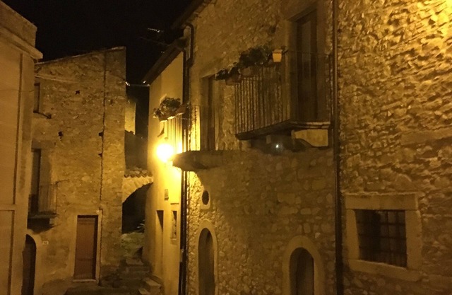San Nicolò Holiday Home
