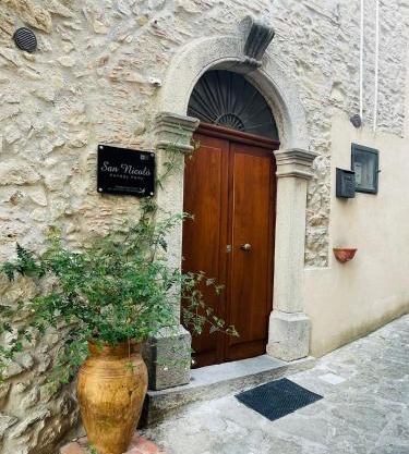 San Nicolò Holiday Home