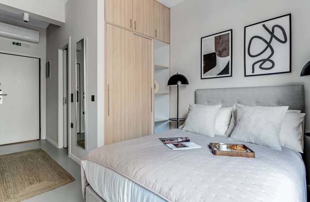 Sanders Port - Intimate Studio Near Piraeus Port