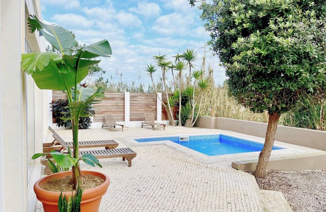 SÃONE Guesthouse - a hidden sanctuary next to the vibrant surf town of Ericeira