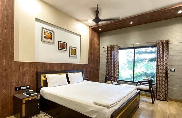 Saraswatipur Tea resort