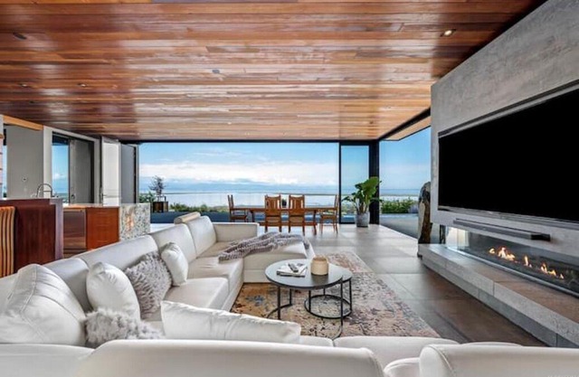 Saratoga Beach House