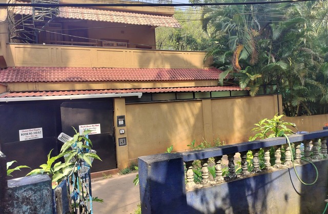 Saudades Beach Bungalow - Spacious, Fully-Serviced Villa with Pool & Gym.