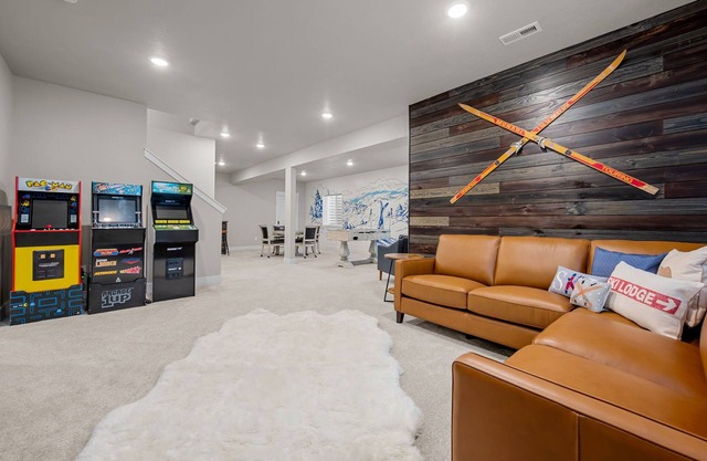 Sauna | Game Room | Gym | EV Charger | Group-Friendly Retreat