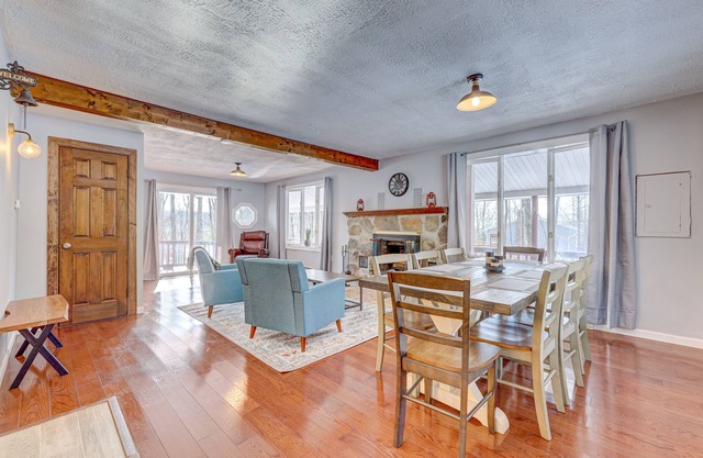 SAUNA | GAMEROOM | SPACIOUS | POCONO RETREAT | BBQ