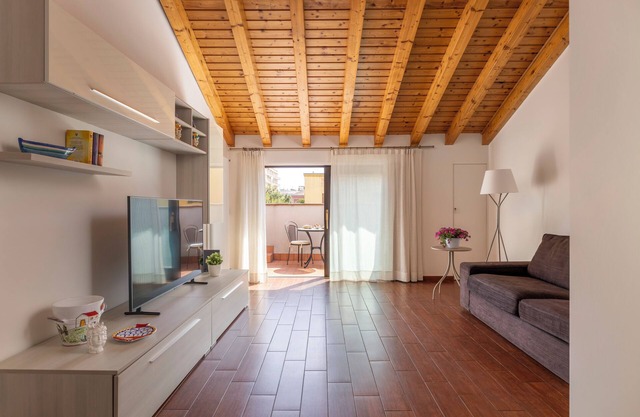 SAVOIA 173 APARTMENT in the center with reserved parking, a few kilometers from the sea.