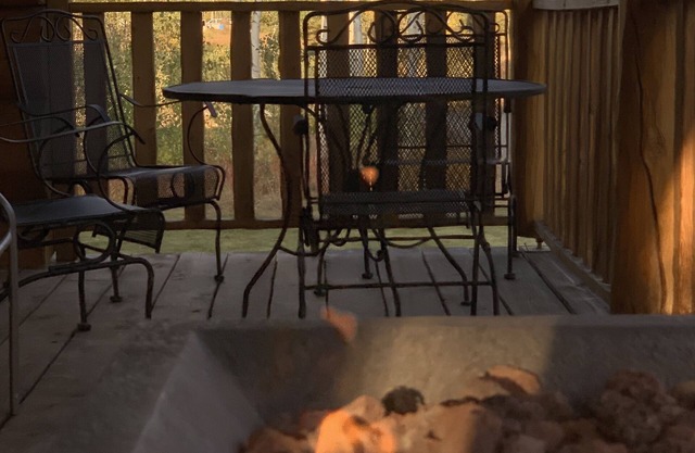 Sawinglogzz Log Cabin