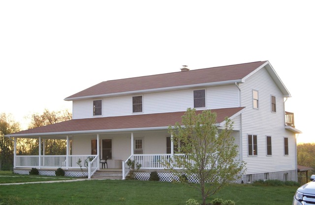 Scenic Ridge Guest House a Farmhouse in the Mohican Valley
