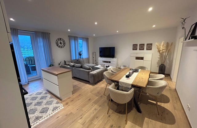 Schöne Aussicht vacation apartment - Modern apartment with Moselle and castle views