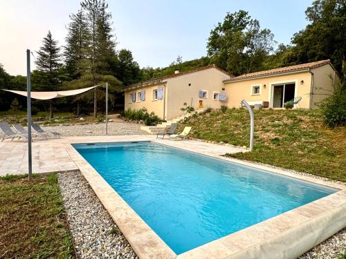 Schöne Villa im Herzen der Ardéche mit privatem Pool