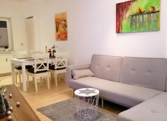 Schöne Wohnung, Zwei Schlafzimmer, Zentrumsnah, Erdgeschoss in Greifswald