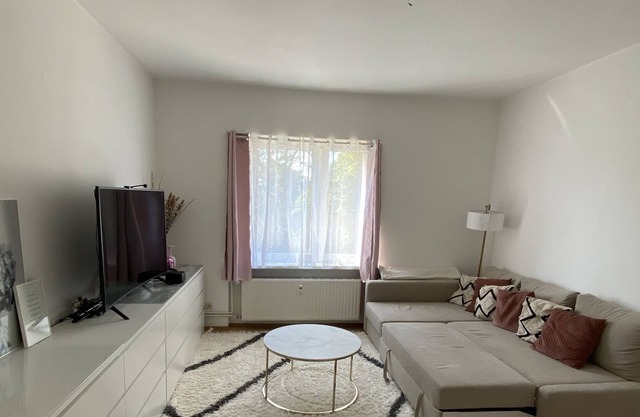 Schöne Zentrale Wohnung mit Sonnigem Balkon