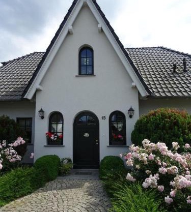 Schönes Ferienhaus in Radewege mit schönem Garten