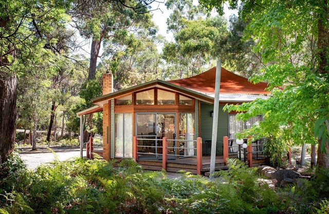 School House Villa, School House Villa Couples Retreat in Central Halls Gap