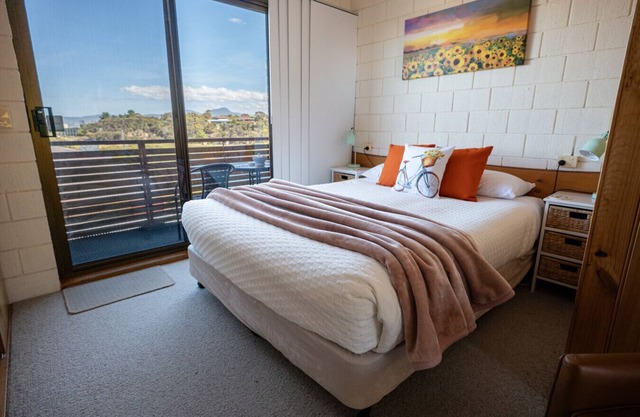 Sea Breeze Studio @ The Blue Seas