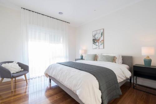 Sea Quinn Escape - Steps to Dromana Beach and Dining