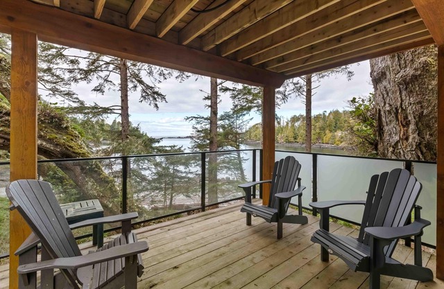 Sea Star at Terrace Beach I Hot Tub I Oceanfront