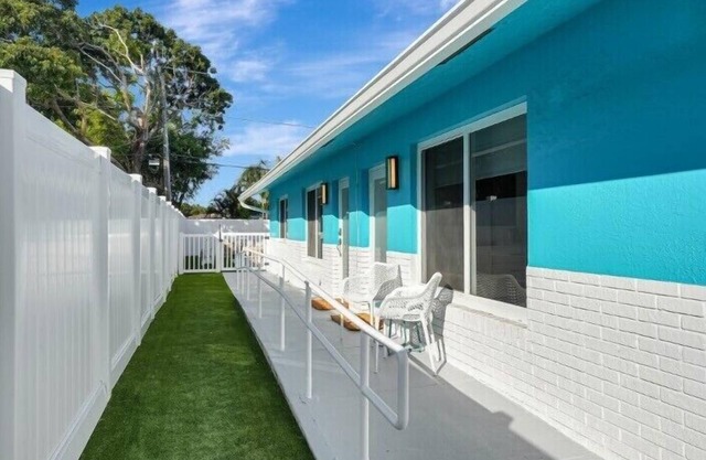 Sea star is a private duplex in a great location off the beaten path.