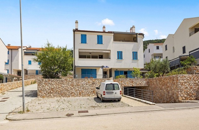 Sea view vacation apartment in Cres