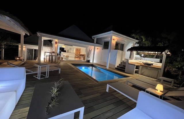 Sea view, very private