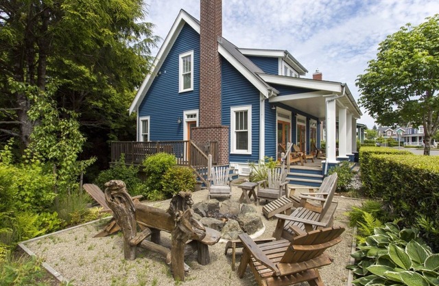 Seabrook's Forest for the Seas: Hot Tub, Dog Friendly